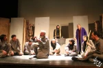 گزارش تصویری نمایش «در جستجوی آفتاب» به کارگردانی فریدون امیرعبداللهیان