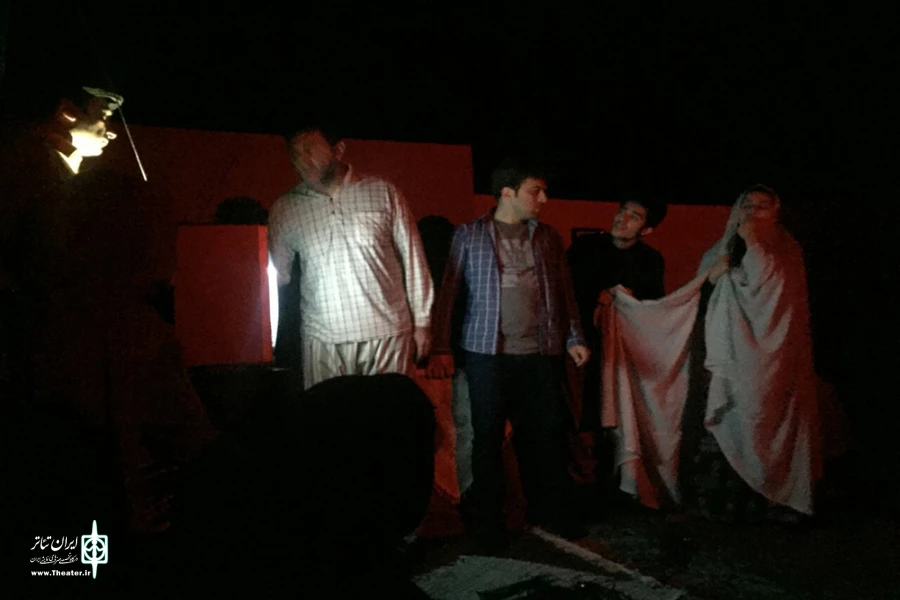 گزارش تصویری نمایش «عکس اتفاق عزیز» به کارگردانی بابک صبوری