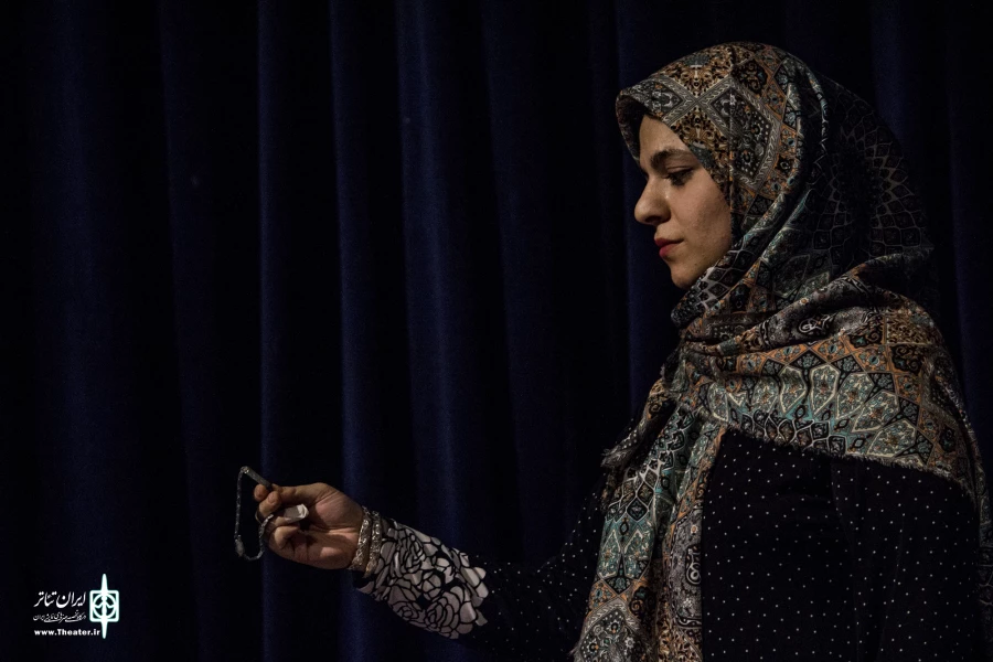 «کابوس شب نیمه آذر» نوشته ایوب آقاخانی و کارگردانی جواد رفیعیان۱۸ مهر در تالار حکیم الهی فرهنگسرای کومش