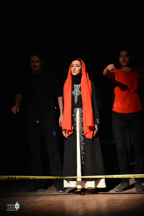 «گازوئیل» به نویسندگی افق ایرجی و کارگردانی محمد فرجی‌پور 18 مهرماه در سالن آمفی‌تئاتر فرهنگسرای خورشید تابان گرمسار